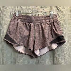 Lululemon Hotty Hot Shorts 2.5 in inseam size 8